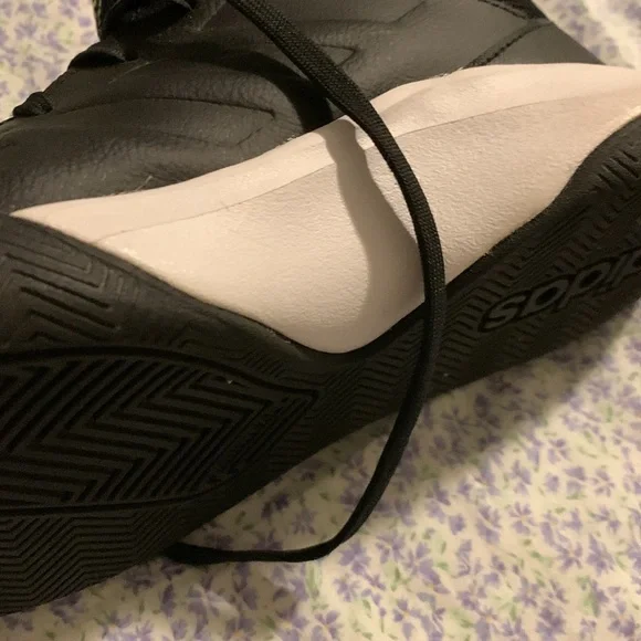 New without tag Adidas 3 green stripes size 5 men’s tennis shoes - Picture 4 of 8